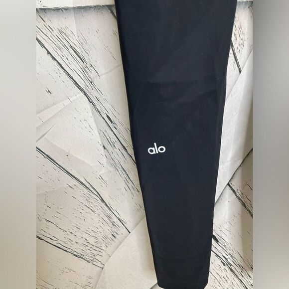 ALO YOGA Black High Waist Ripped Warrior Leggings Small - Picture 4 of 5